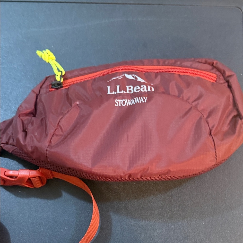 L.L. Bean Stowaway Belt Bag in Rich Burgundy